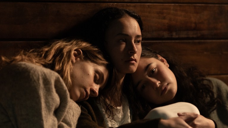 3 students commiserate together